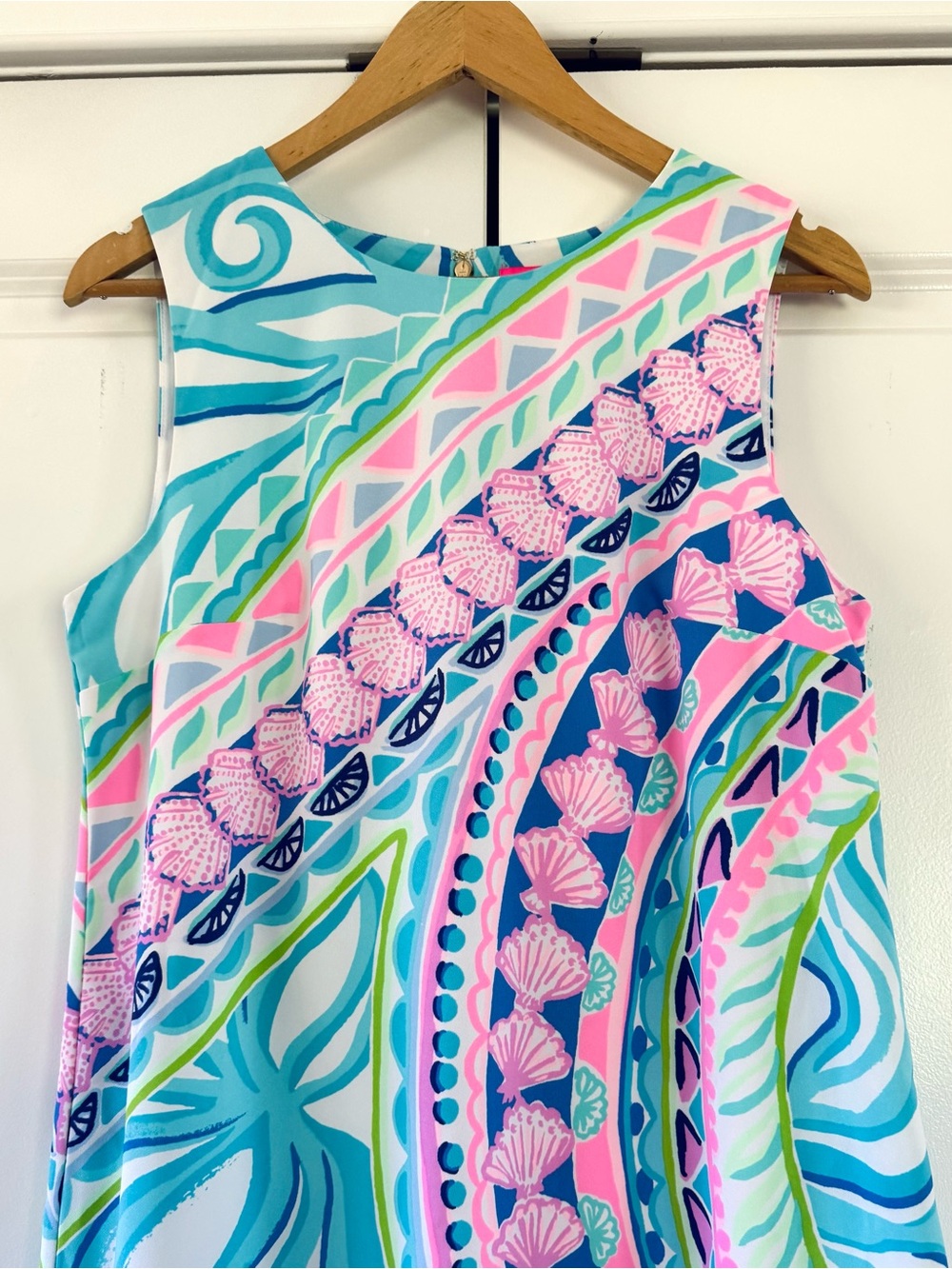 Lilly Pulitzer Narissa Shift Dress Coco Island Shell Colorful Beach Print Size 8 - Picture 3 of 8